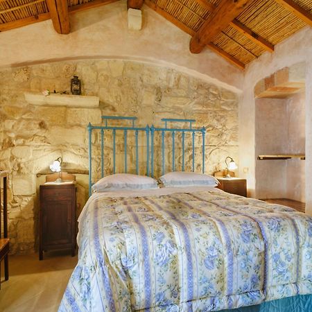 Borgoterra Bed and Breakfast Martano Buitenkant foto