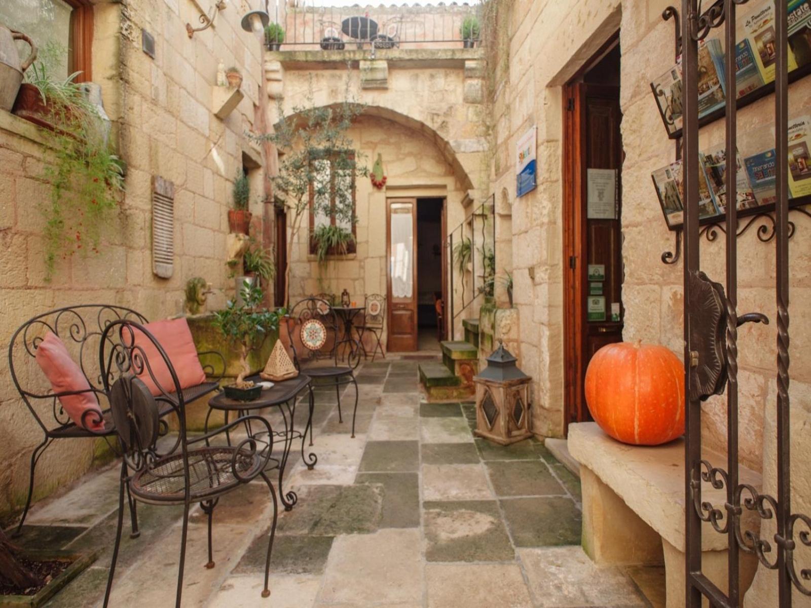 Borgoterra Bed and Breakfast Martano Buitenkant foto