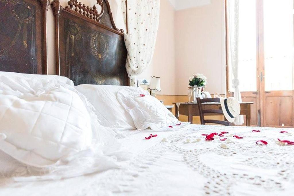 Borgoterra Bed and Breakfast Martano Buitenkant foto