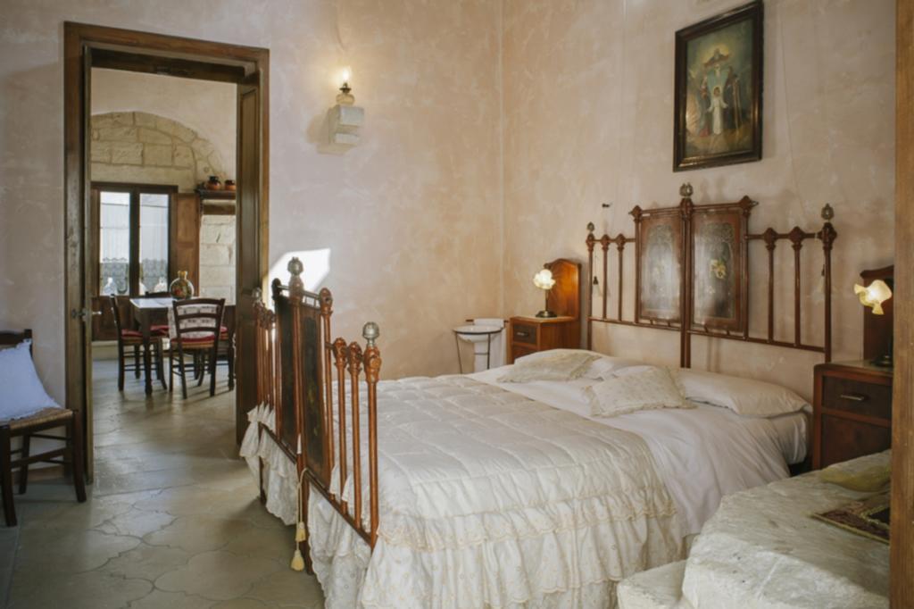 Borgoterra Bed and Breakfast Martano Buitenkant foto
